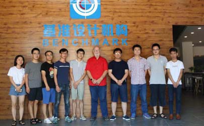 紅點獎評委朗·納巴羅來長沙“講故事”